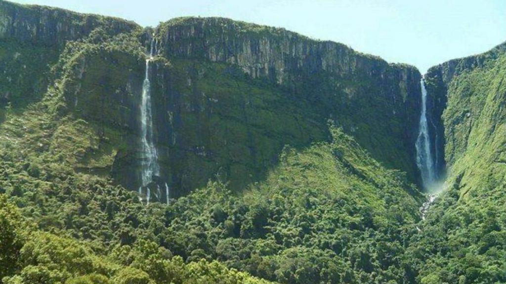 Водопад Мутарази, фото
