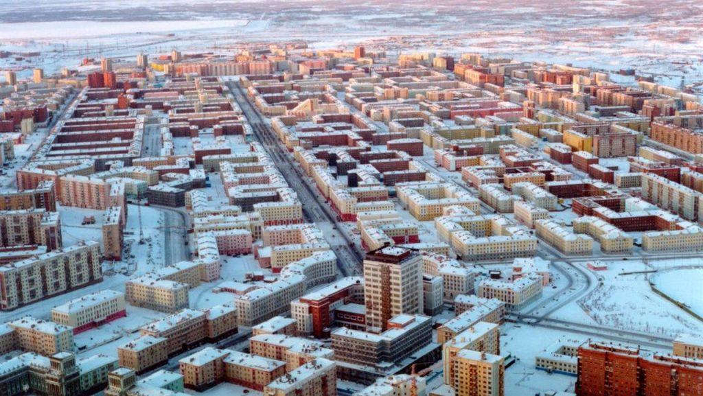 Город Норильск зимой, фото