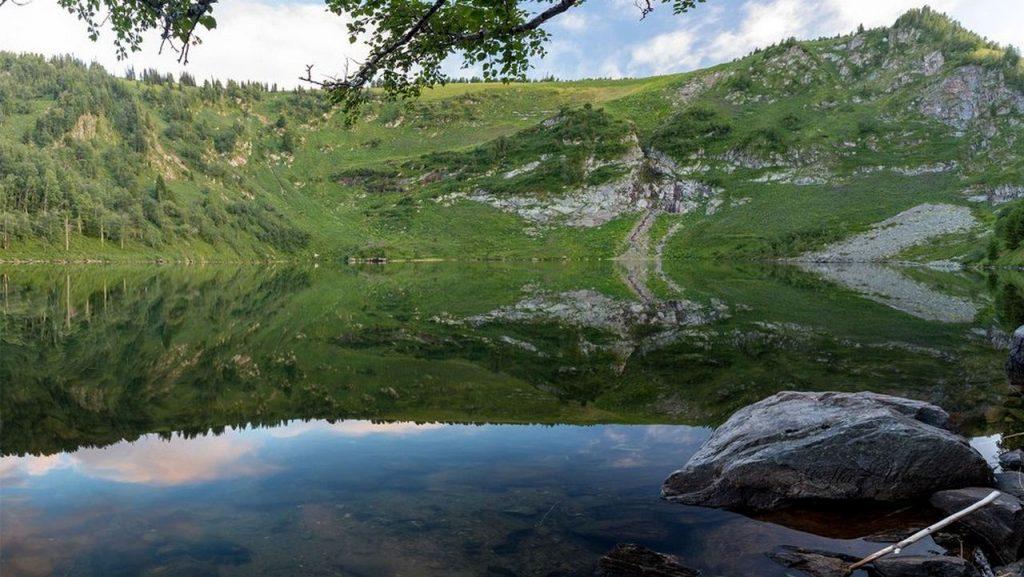 Озеро Озерное, Чарышский район, Алтай, фото