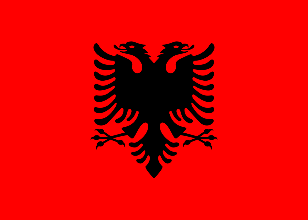 Флаг Албании, фото